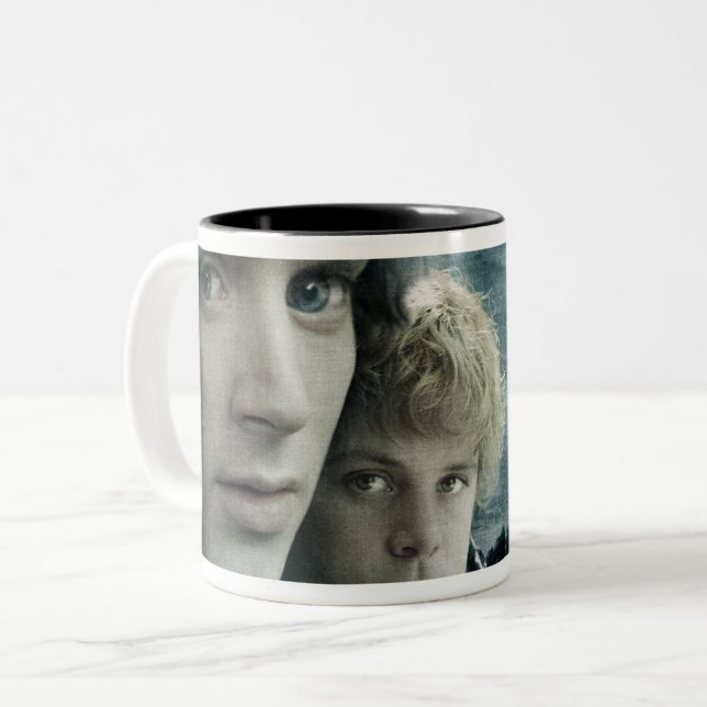 Caneca De Café Em Dois Tons FRODO™ and Samwise Close Up (Frente Esquerda)