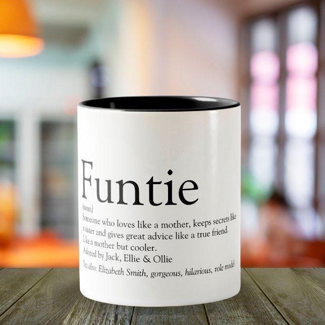 Caneca De Café Em Dois Tons Funtie, tia, tia, definição moderna de diversão (Criador carregado)