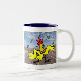 Caneca De Café Em Dois Tons Galinha que cruza a estrada