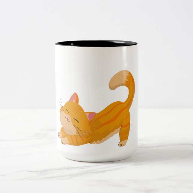 Caneca De Café Em Dois Tons Gato laranja se esticando (Centro)