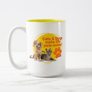 Caneca De Café Em Dois Tons Gatos e Cachorros Fazem Vida Paw-some!