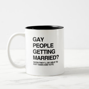 CANECA DE CAFÉ EM DOIS TONS GAY PESSOAS CASANDO