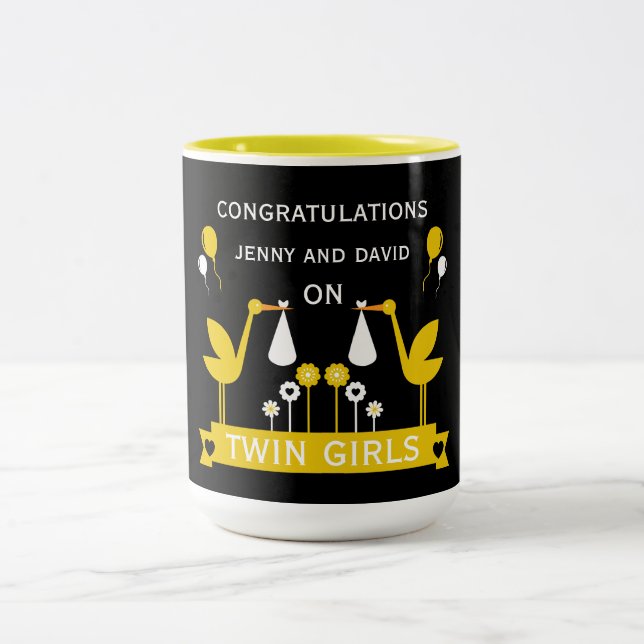Caneca De Café Em Dois Tons gêmeos de entrega de parabéns (Centro)
