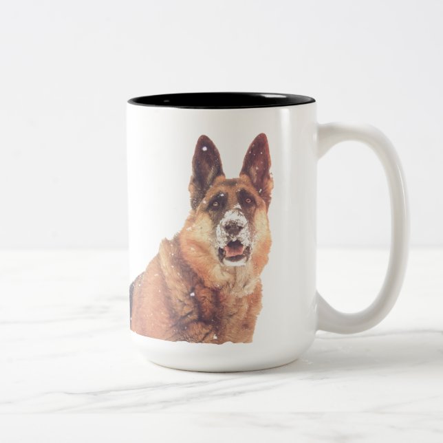 Caneca De Café Em Dois Tons German shepherd lindo na neve (Direita)
