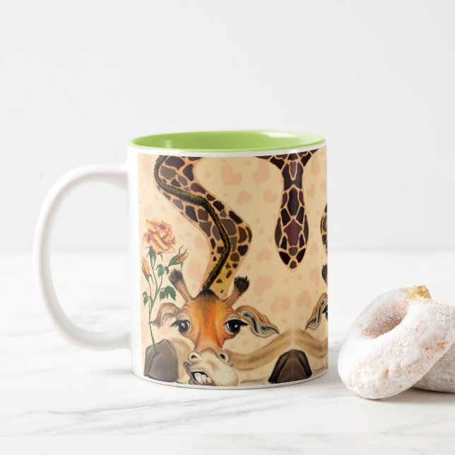 Caneca De Café Em Dois Tons Girafa Romântica - Cavalheiro - Engraçado (Com Donut)