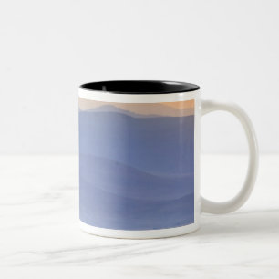 Caneca De Café Em Dois Tons Gnu durante migração, Connochaetes