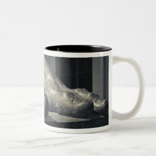 Caneca De Café Em Dois Tons Grande edifício do Hermitage, pé de escultura
