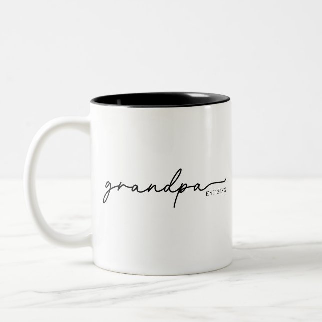 Caneca De Café Em Dois Tons Grandpa Est 20XX Mug – Proud Grandpa Coffee Gift (Esquerda)