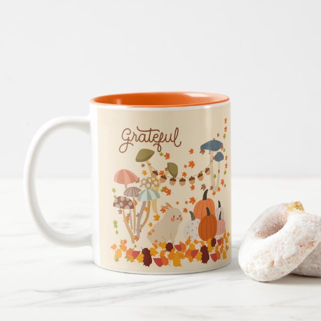 Caneca De Café Em Dois Tons Grateful Fall Bunny (Com Donut)