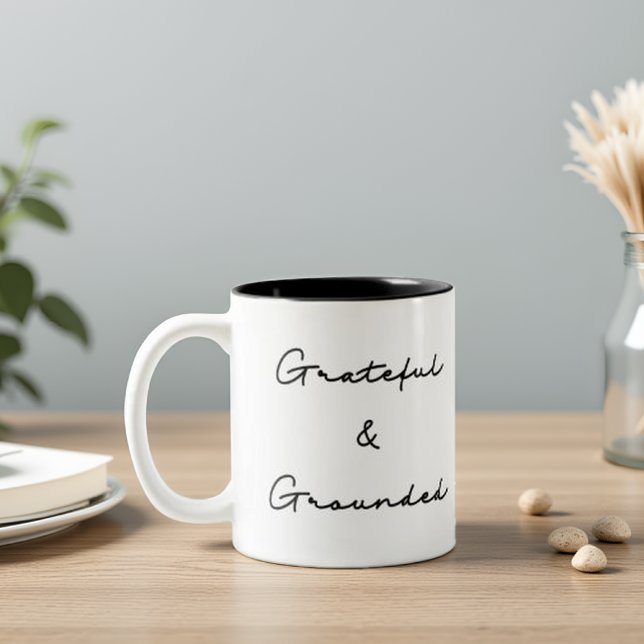 Caneca De Café Em Dois Tons Grateful & Grouned (Criador carregado)