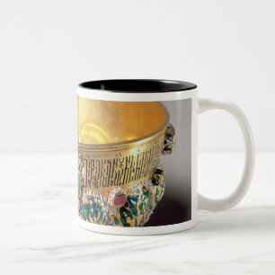 Caneca De Café Em Dois Tons Grupo gravado da bacia
