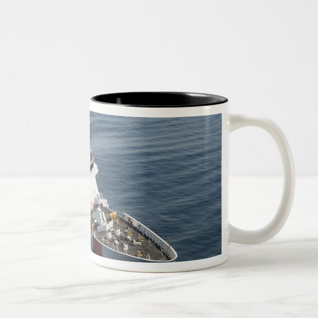 Caneca De Café Em Dois Tons GUARDA costeira americana Cutter Waesche 2 (Direita)
