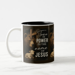 Caneca De Café Em Dois Tons Há poder em nome de Jesus