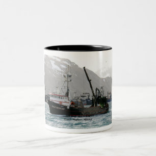 Caneca De Café Em Dois Tons Half Moon Bay, pescando a traineira no porto