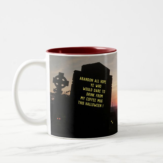 Caneca De Café Em Dois Tons Halloween Coffee Mug Haunted Graveyard. (Esquerda)