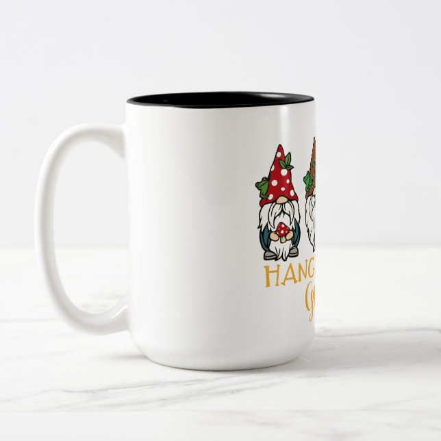 Caneca De Café Em Dois Tons Hangin' com os Meus Gnomos (Esquerda)