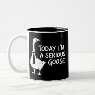 Caneca De Café Em Dois Tons Hoje sou um ganso sério, animal de escritório engr