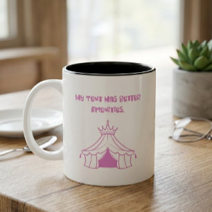 Caneca De Café Em Dois Tons Humor de Glamping Engraçado Minha Tenda Tem Melhor