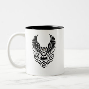 Caneca De Café Em Dois Tons Ilustração de Coruja Mística Design
