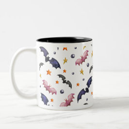 Caneca De Café Em Dois Tons Ilustração do Dia das Bruxas com morcegos e estrel