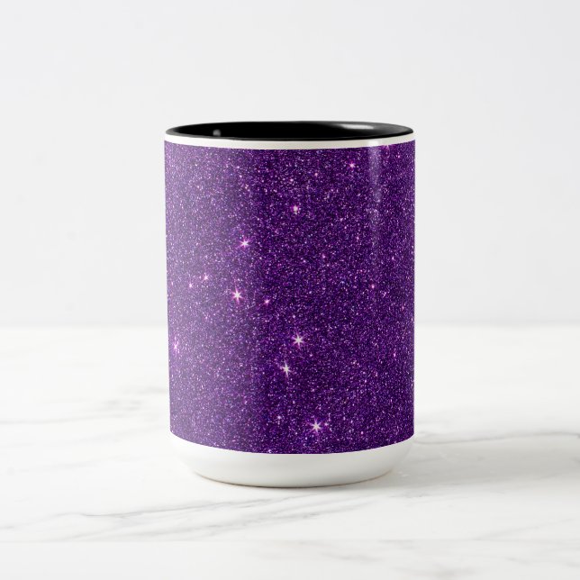 Caneca De Café Em Dois Tons Imagem do brilho roxo brilhante (Centro)