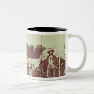 Caneca De Café Em Dois Tons Indianos de Cheyenne no movimento, 1878 (foto de