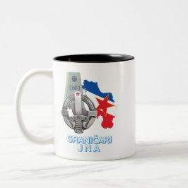 Caneca De Café Em Dois Tons Insígnia de guardas de fronteira JNA (Granicari JN