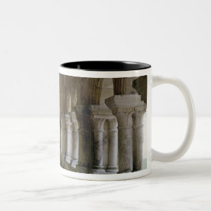 Caneca De Café Em Dois Tons Interior do claustro 2