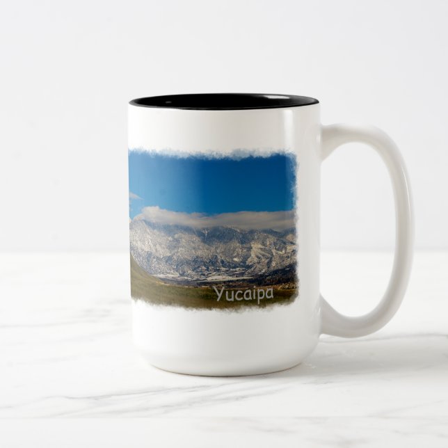 Caneca De Café Em Dois Tons Inverno do vale de Yucaipa (Direita)