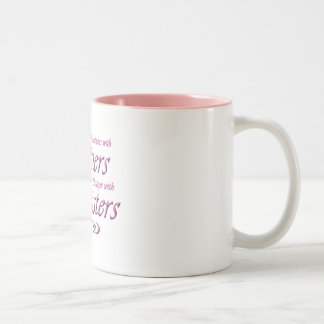 Caneca De Café Em Dois Tons Irmãs no rosa