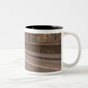 Caneca De Café Em Dois Tons Itália, Florença. Fiat 800 Rally cruza Arno
