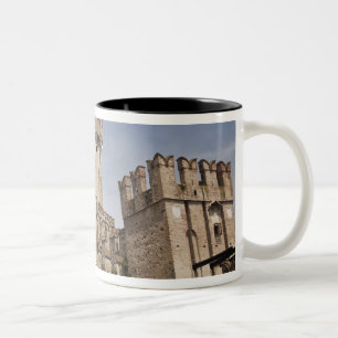 Caneca De Café Em Dois Tons Itália, Província de Brescia, Sirmione. Castello