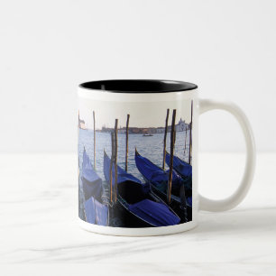 Caneca De Café Em Dois Tons Itália, Veneto, Veneza, Fileira de Gôndolas e San