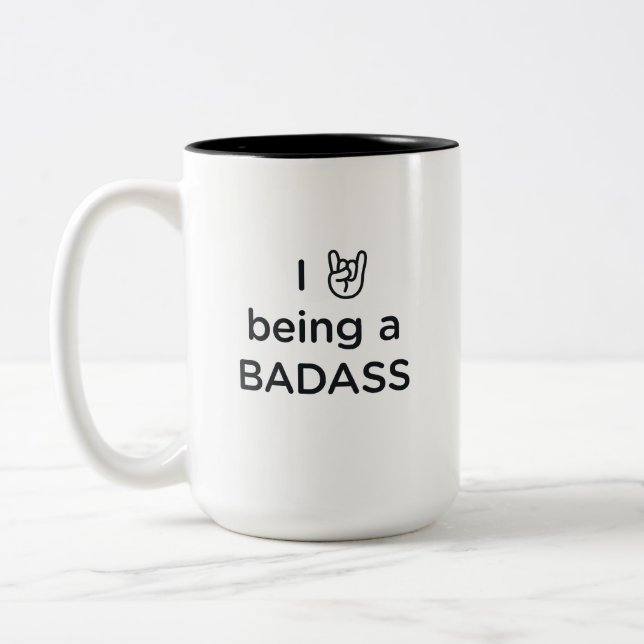 Caneca De Café Em Dois Tons Jen Sincero Badass Emoji Mug (Esquerda)
