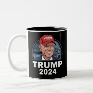 Caneca De Café Em Dois Tons Joe Biden Usando um Chapéu de Trump