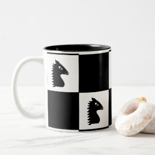 Caneca De Café Em Dois Tons Jogo de Xadrez do Cavalo Preto