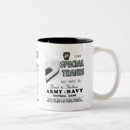 Caneca De Café Em Dois Tons Jogo do marinho do exército através da estrada de