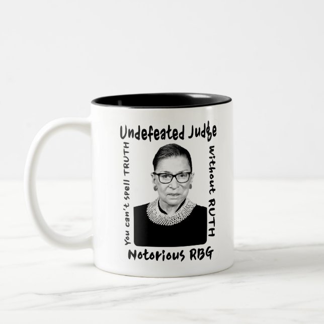 Caneca De Café Em Dois Tons Juíza Invicta Notória RBG (Esquerda)