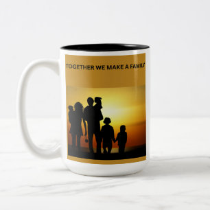 Caneca De Café Em Dois Tons Juntos Fazemos uma Família ❤️