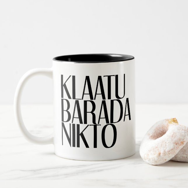 CANECA DE CAFÉ EM DOIS TONS KLAATU BARADA NIKTO (Com Donut)