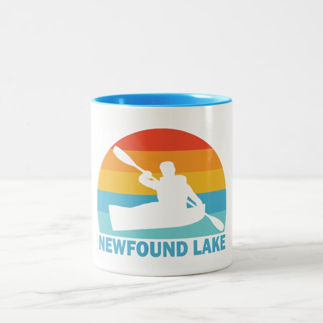 Caneca De Café Em Dois Tons Lago Newfound New Hampshire Kayak (Centro)