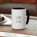 Caneca De Café Em Dois Tons Lago Rustic Life Lake House Casa Moderna Cabina<br><div class="desc">Ei, amantes do lago! Levantem-se e brilhem com a nossa caneca de zazzle com duas tonalidades, balançando um tema da vida no lago de chic. Perfeito para sua casa no lago ou na cabana moderna, esta caneca traz vibrações ao lado do lago para suas manhãs. Sip e imagine as águas...</div>
