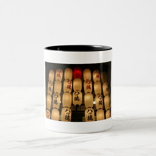 Caneca De Café Em Dois Tons lanternas do japão (Centro)