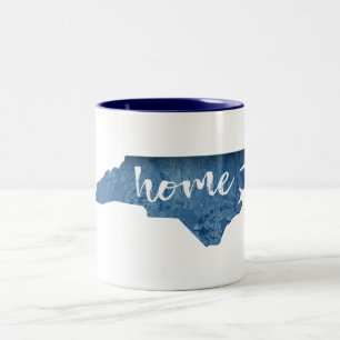 Caneca De Café Em Dois Tons Lar de Carolina do Norte Textura de Madeira