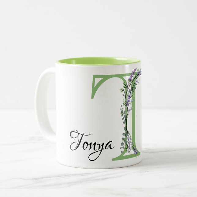 Caneca De Café Em Dois Tons Lavanda de água Eucalyptus monograma (T) (Frente Esquerda)