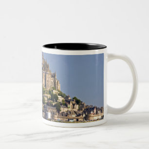 Caneca De Café Em Dois Tons Le Mont Saint Michel na região de