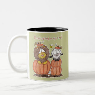 Caneca De Café Em Dois Tons Leão e Lamb em Pumpkins