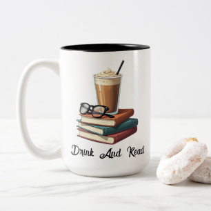 Caneca De Café Em Dois Tons Leitura e Sipping: uma combinação para os paviment
