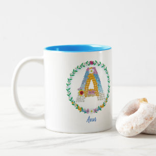 Caneca De Café Em Dois Tons Letras Flores Iniciais "A" com Nome Personalizado