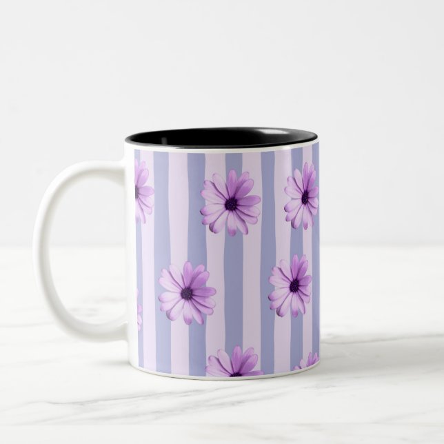 Caneca De Café Em Dois Tons Listras pastel com padrão de Margaridas (Esquerda)
